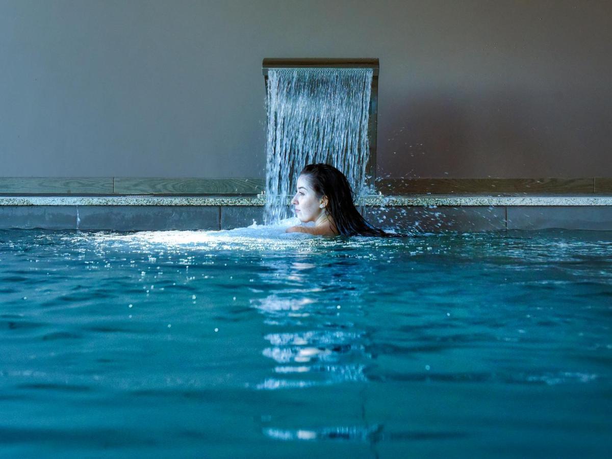 Mw Douro Wine & Spa サンタ・マルタ・デ・ペナギアン エクステリア 写真 The swimming pool at the hotel