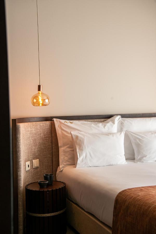 Mw Douro Wine & Spa サンタ・マルタ・デ・ペナギアン エクステリア 写真 A bed with two pillows