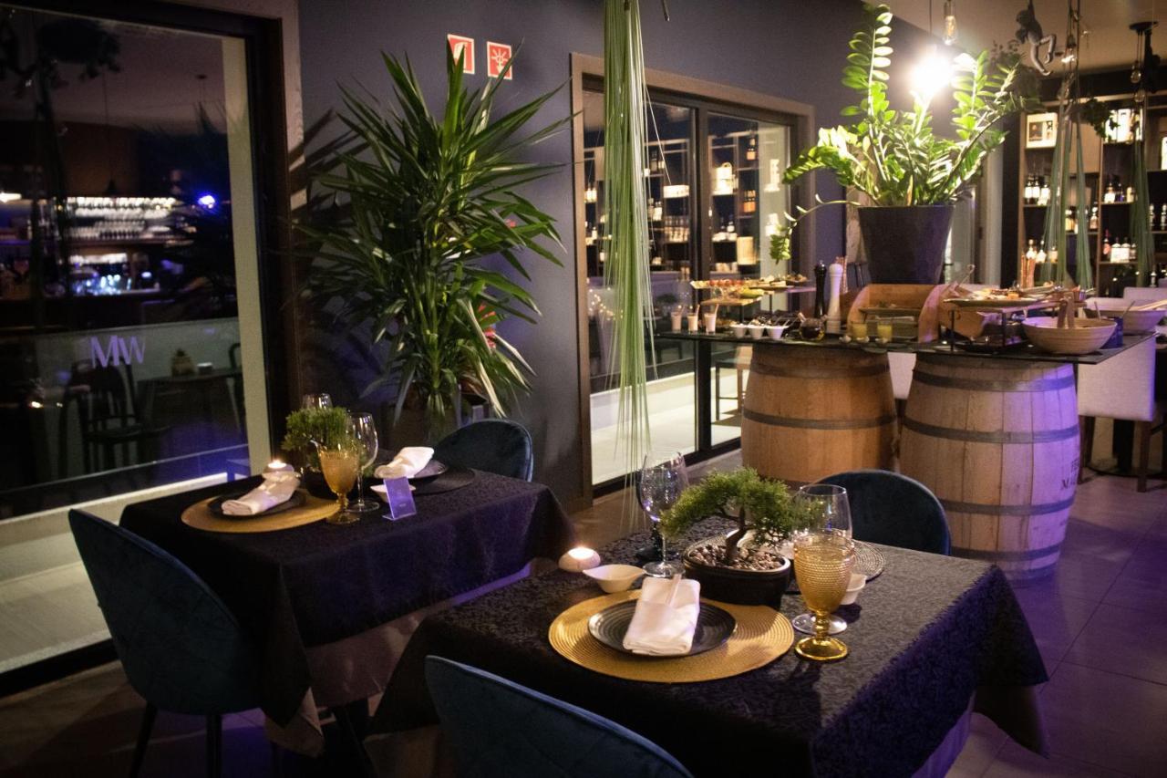 Mw Douro Wine & Spa サンタ・マルタ・デ・ペナギアン エクステリア 写真 Restaurant in the hotel